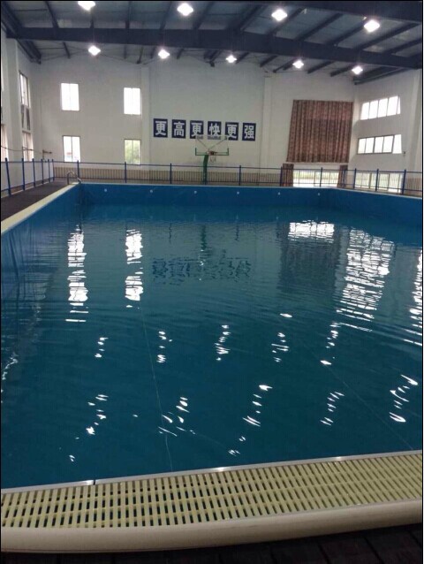 拆裝式移動(dòng)游泳池